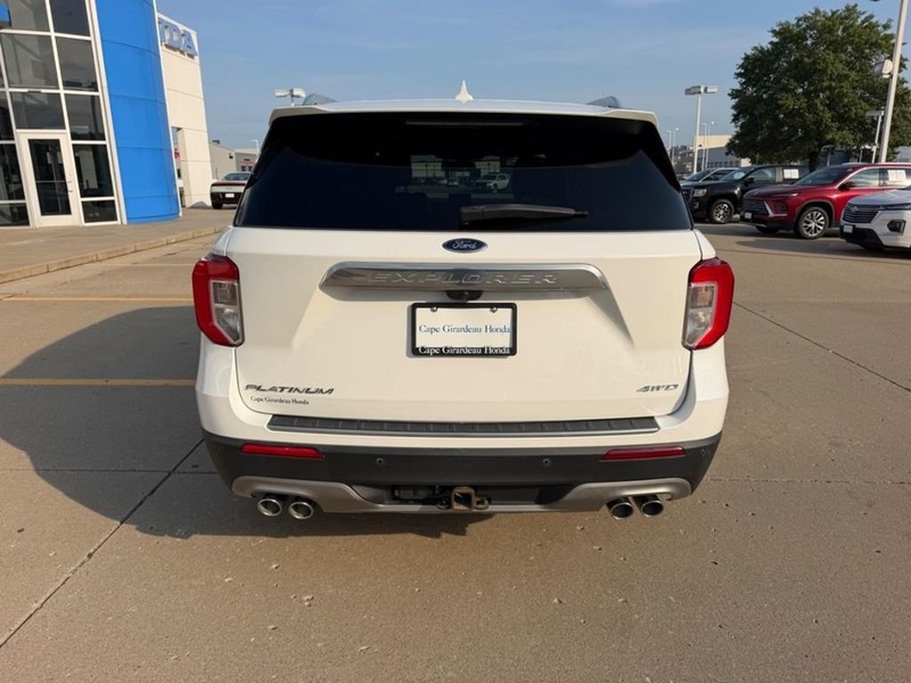 Used 2021 Star White Metallic Tri-Coat Ford Platinum image 3