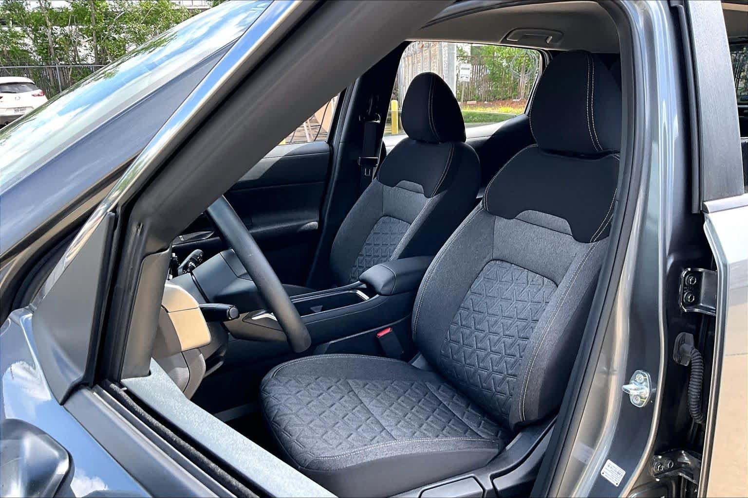 Used 2025 Gun Metallic Nissan SV image 8