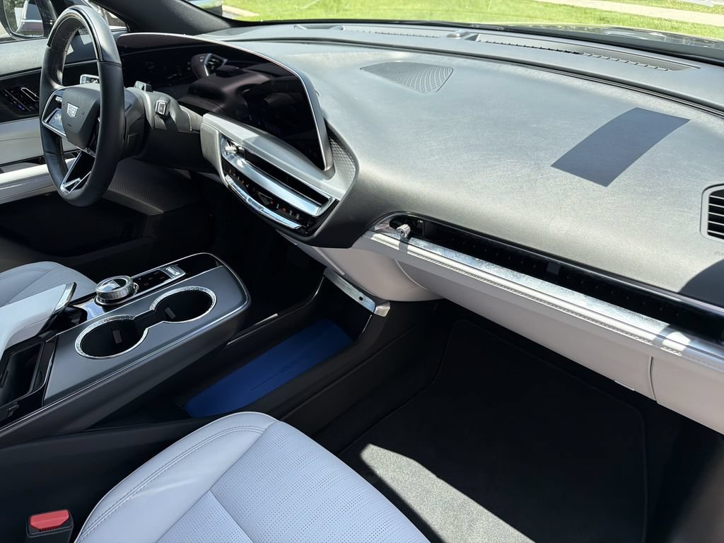 2026 Cadillac LYRIQ Premium Sport - Photo 8