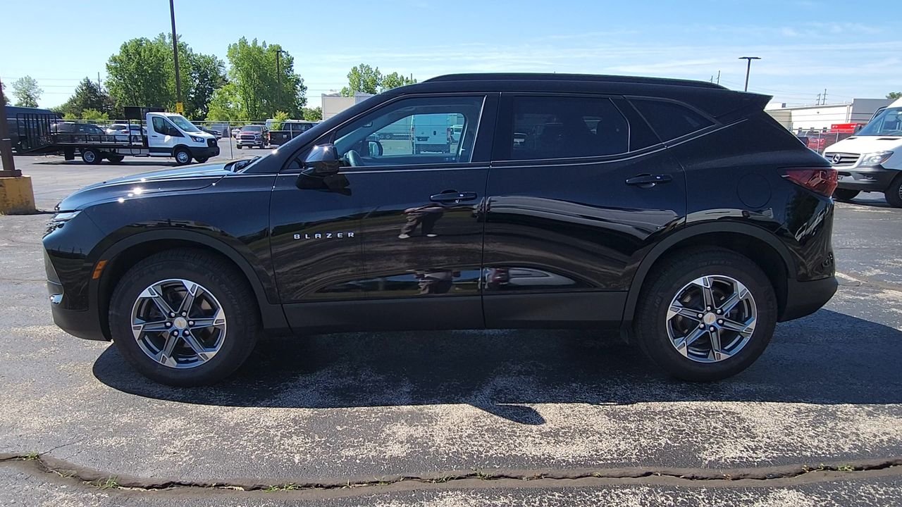 Used 2024 Black Chevrolet LT image 5