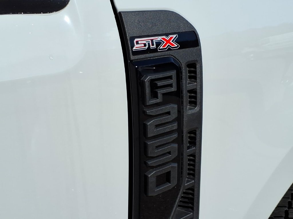 2026 Ford F-250 Super Duty XL - Photo 10