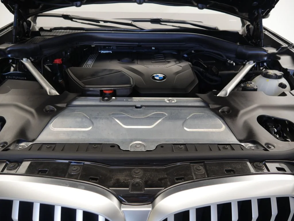 Used 2023 Jet Black BMW xDrive30i image 10