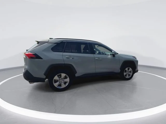 Used 2023  Toyota XLE image 11