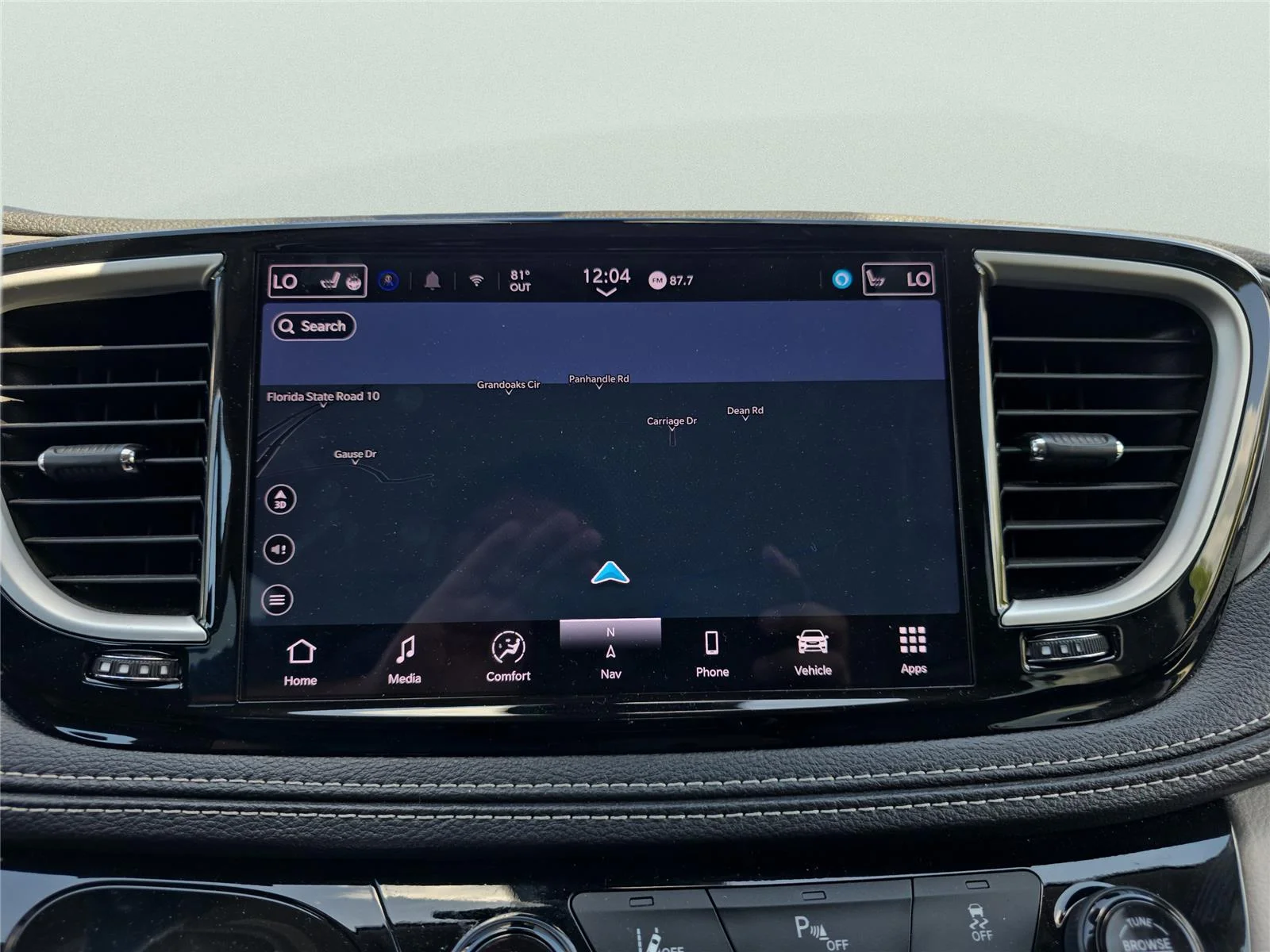 Used 2024 Black Chrysler Hybrid Select image 34