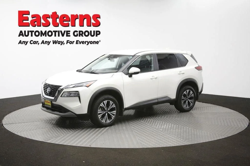 Used 2023 White Nissan SV image 58