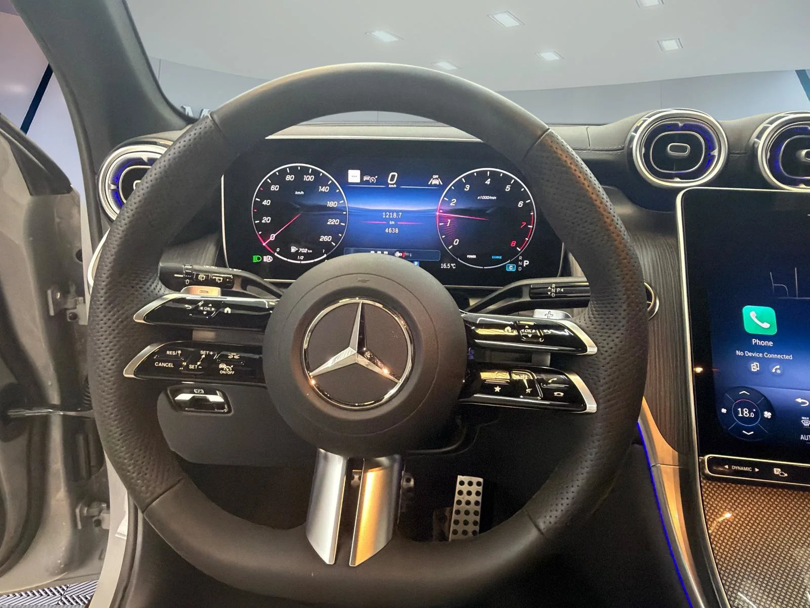 Used 2026 Light gray Mercedes-Benz GLC 300 image 14