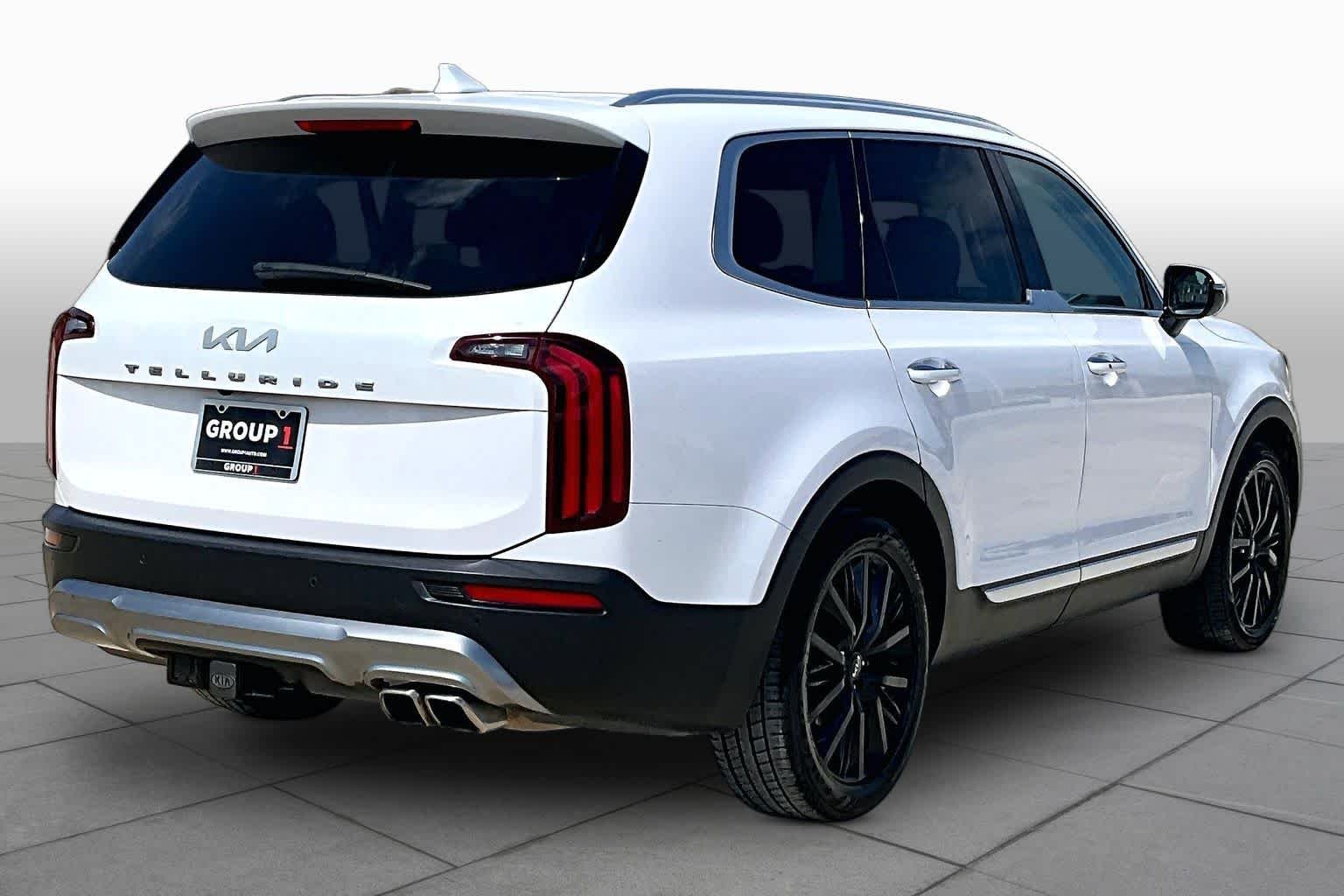 Used 2022 GLAC WHITE Kia SX image 12