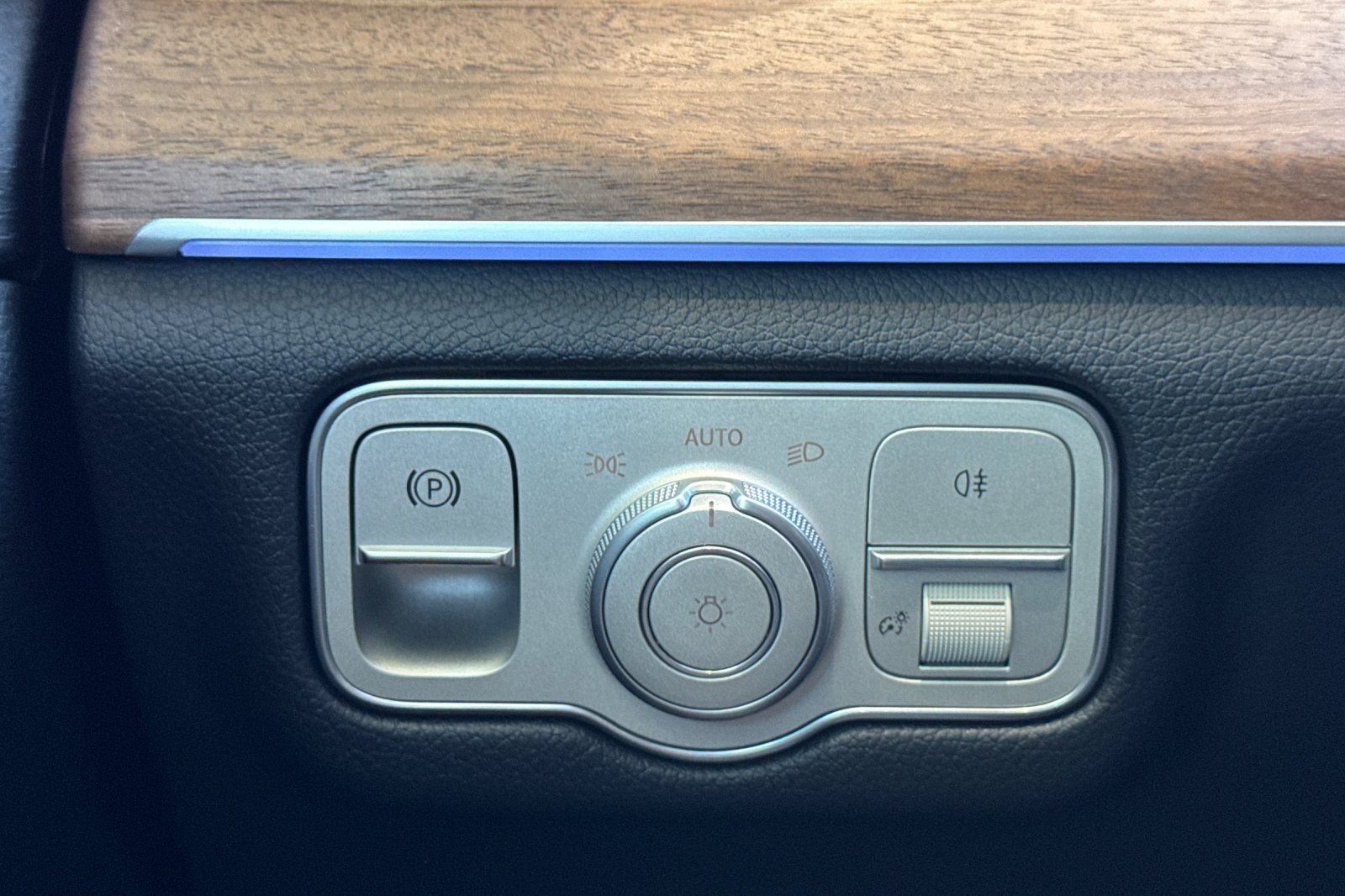 New 2026 MANUFAKTUR Alpine Grey Mercedes-Benz GLS 450 image 32
