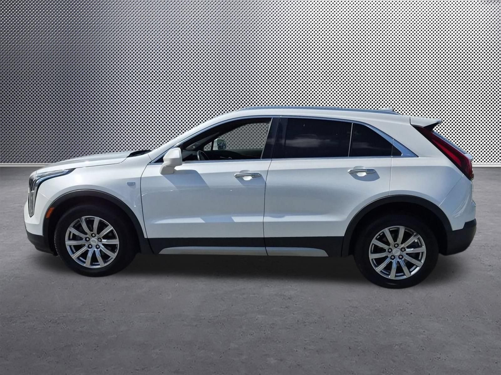 Used 2019 Crystal White Tricoat Cadillac AWD Premium Luxury image 2