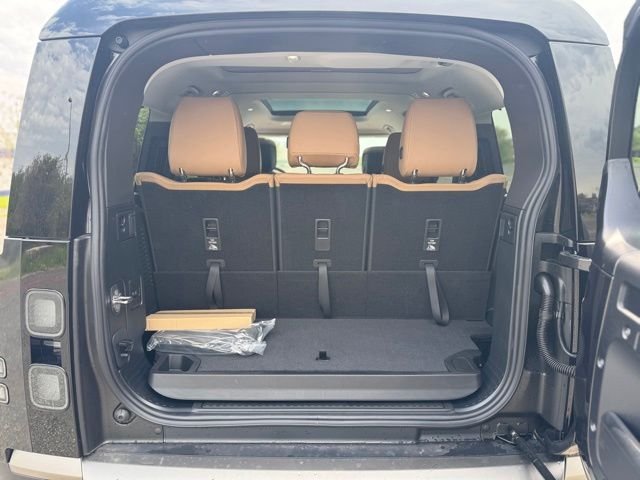 New 2026 Carpathian Grey Land Rover S image 10