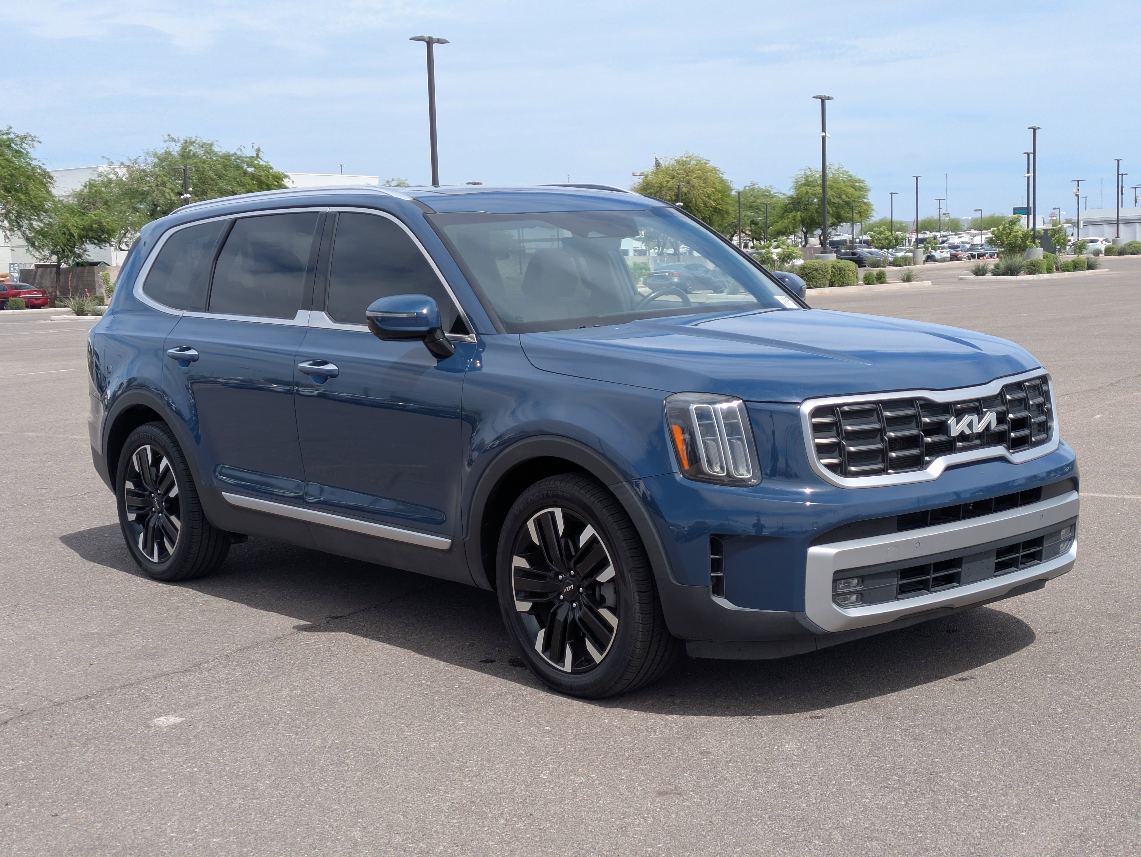 Used 2023 Midnight Lake Blue Kia SX Prestige image 7
