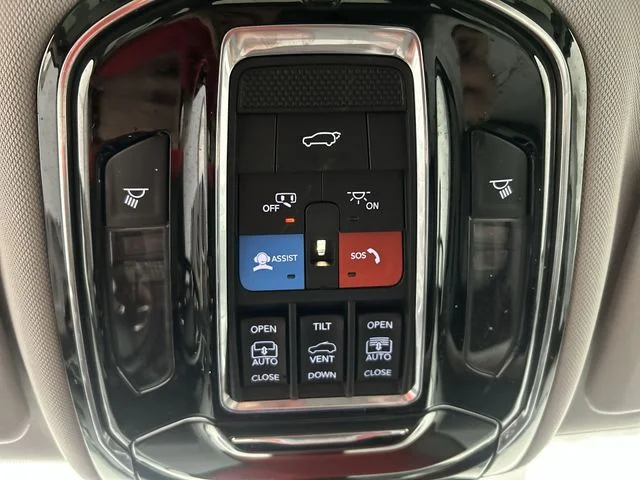 2022 Jeep Grand Cherokee Summit Reserve 4xe - Photo 14