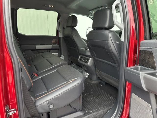 2026 Ford F-350 Super Duty Lariat - Photo 4