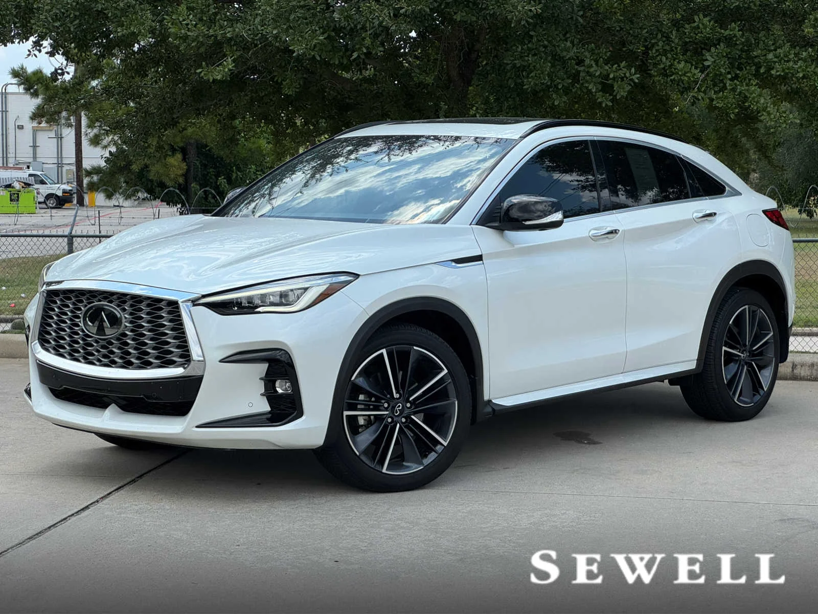 2025 INFINITI QX55 ESSENTIAL