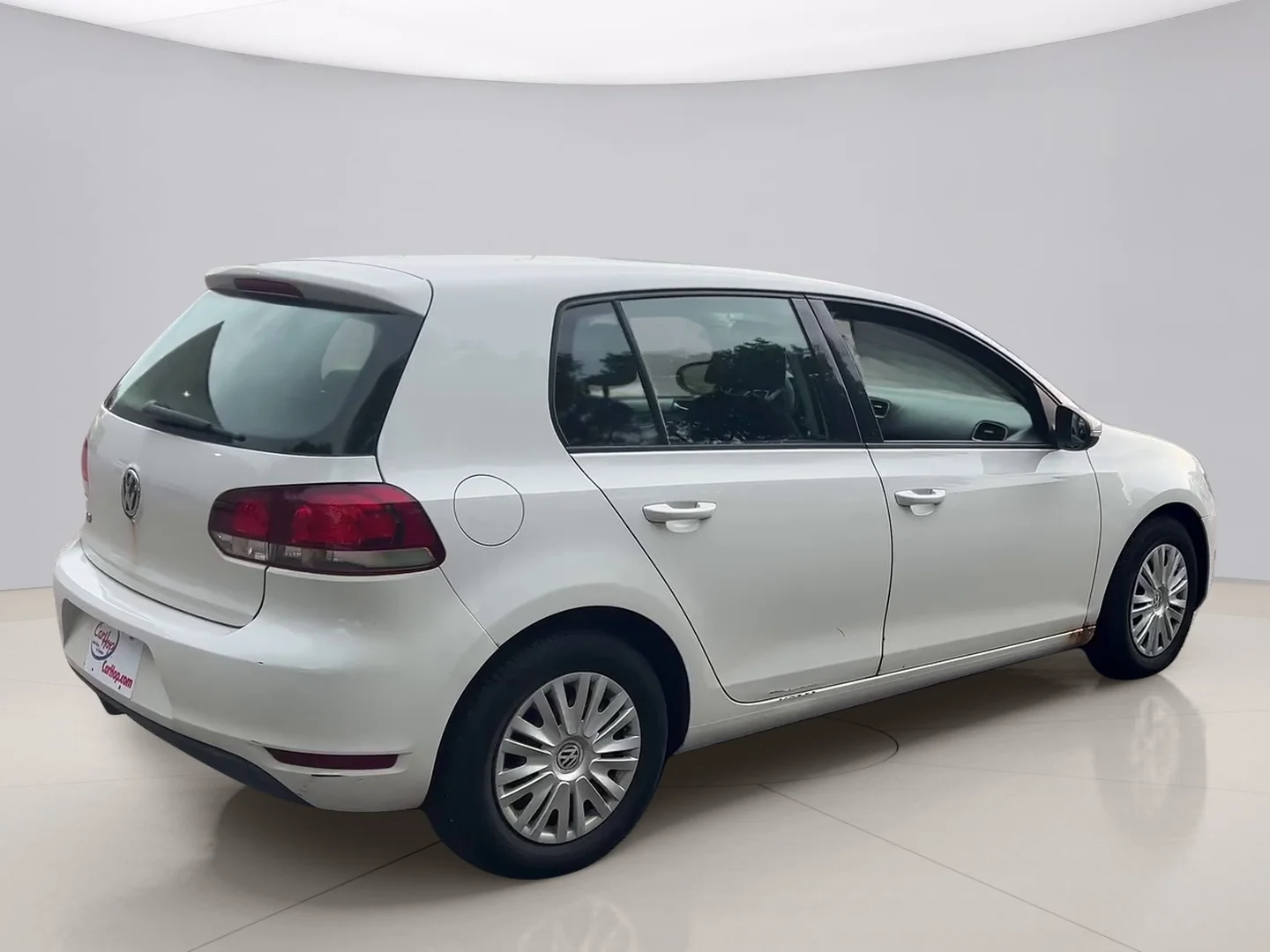 Used 2010 White Volkswagen 4DR image 5