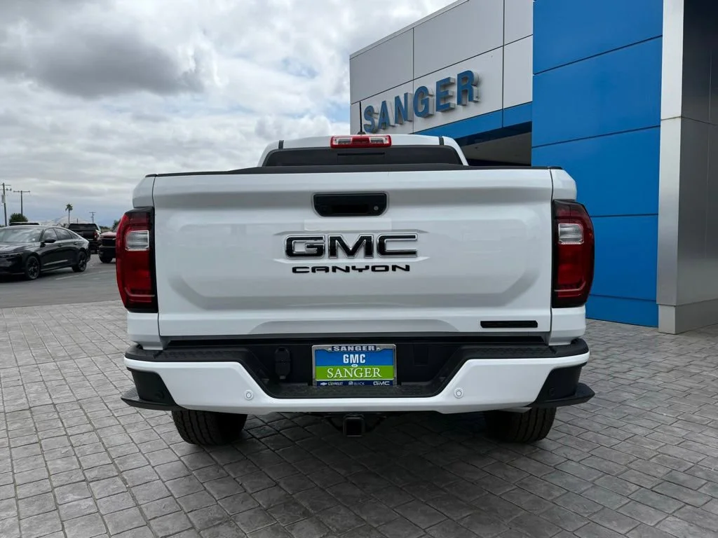 New 2026 Summit White GMC Elevation image 9