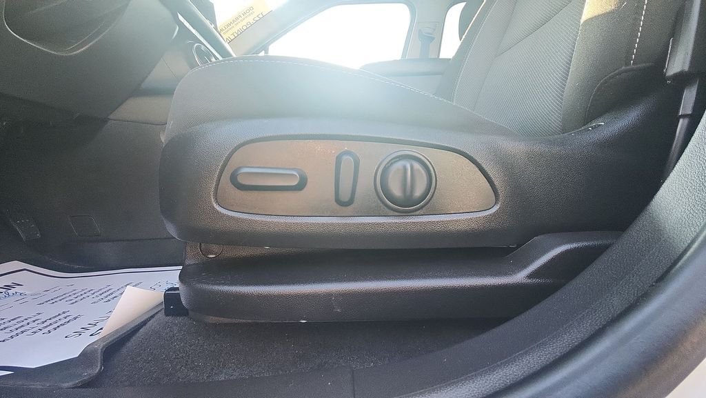 Used 2024 White Chevrolet LT image 16