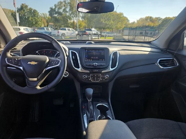 Used 2024 Summit White Chevrolet LT image 12