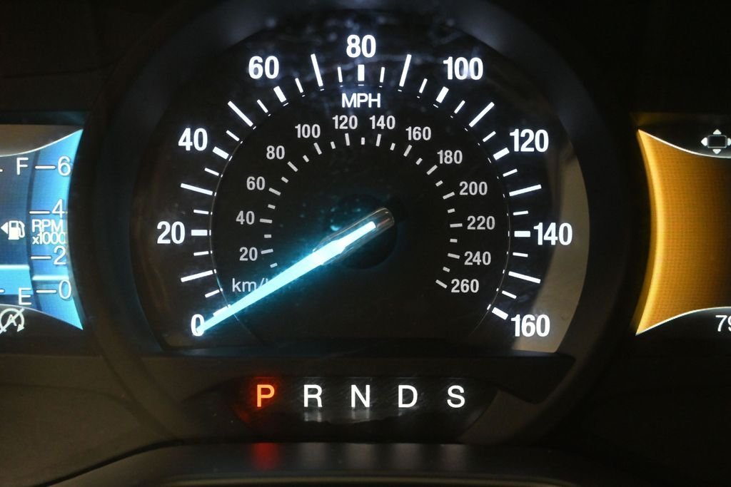 Used 2019 White Ford SE image 4