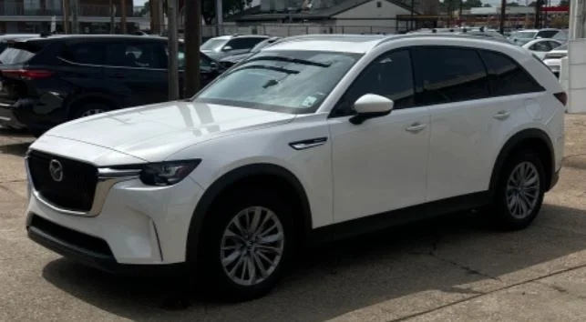 2024 Mazda CX-90 PHEV Preferred Package's photo