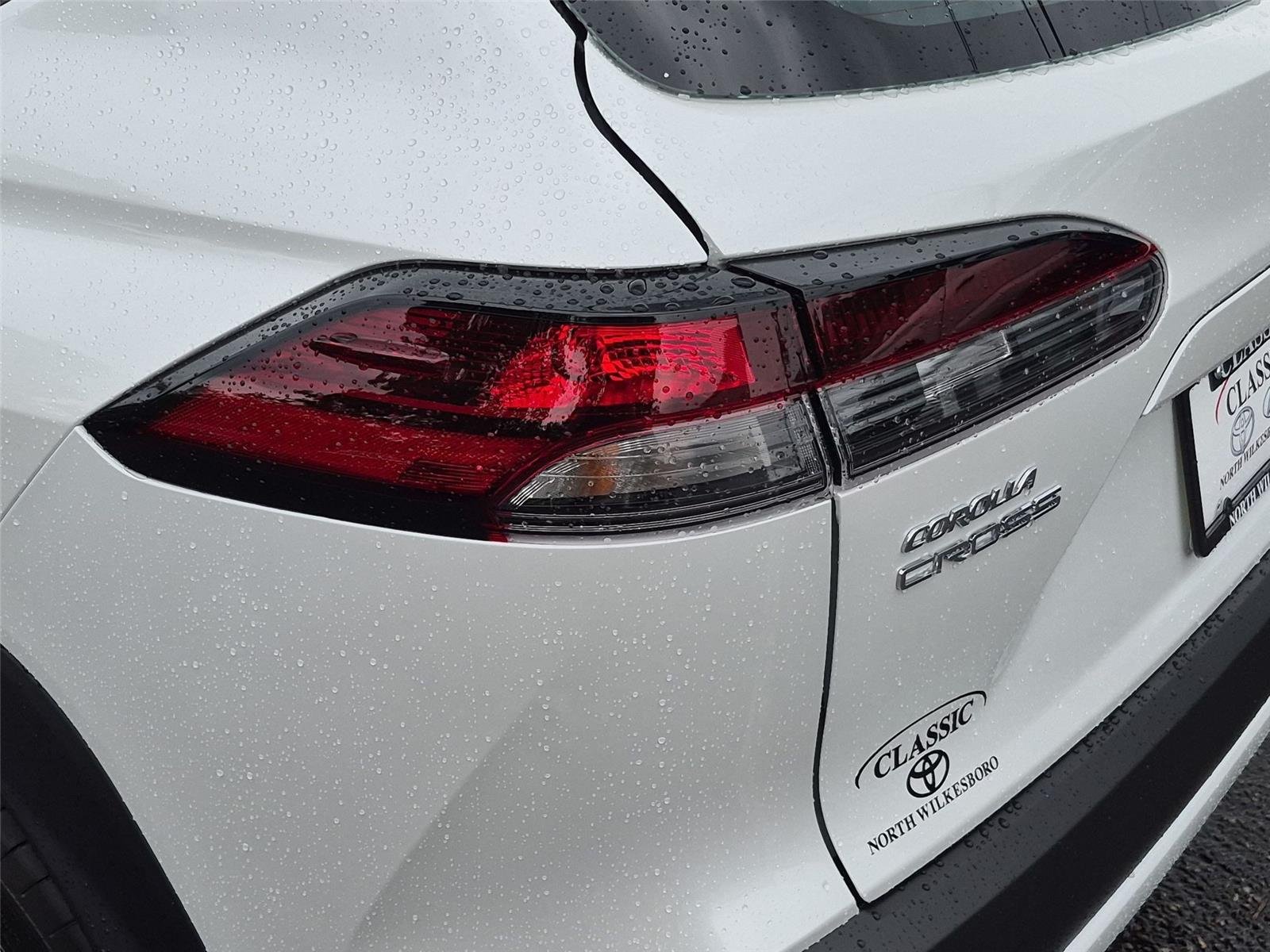 New 2026 Wind Chill Pearl Toyota L image 12