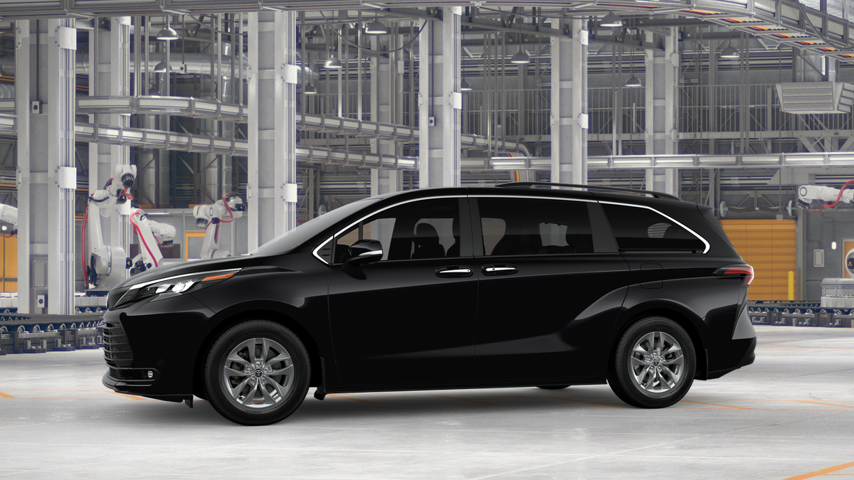 New 2026 Midnight Black Metallic Toyota XLE image 3
