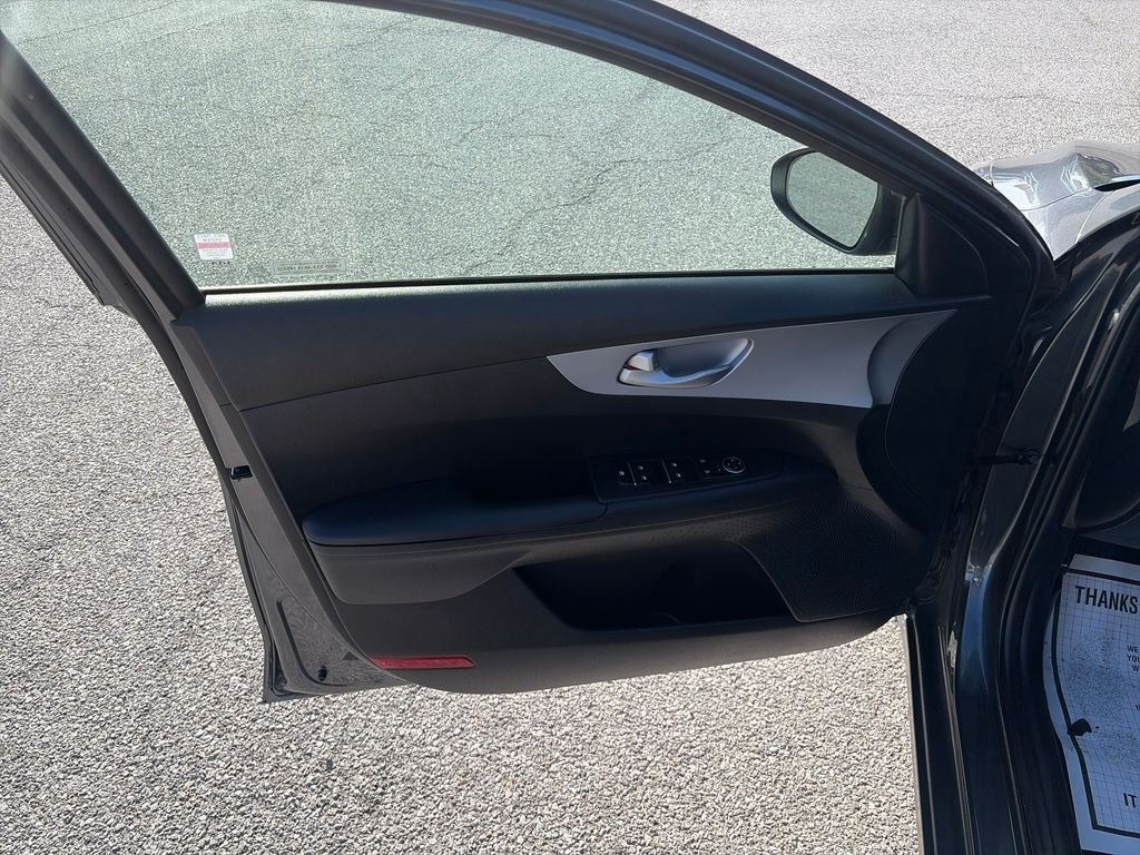 Used 2024 Gray Kia LXS image 11