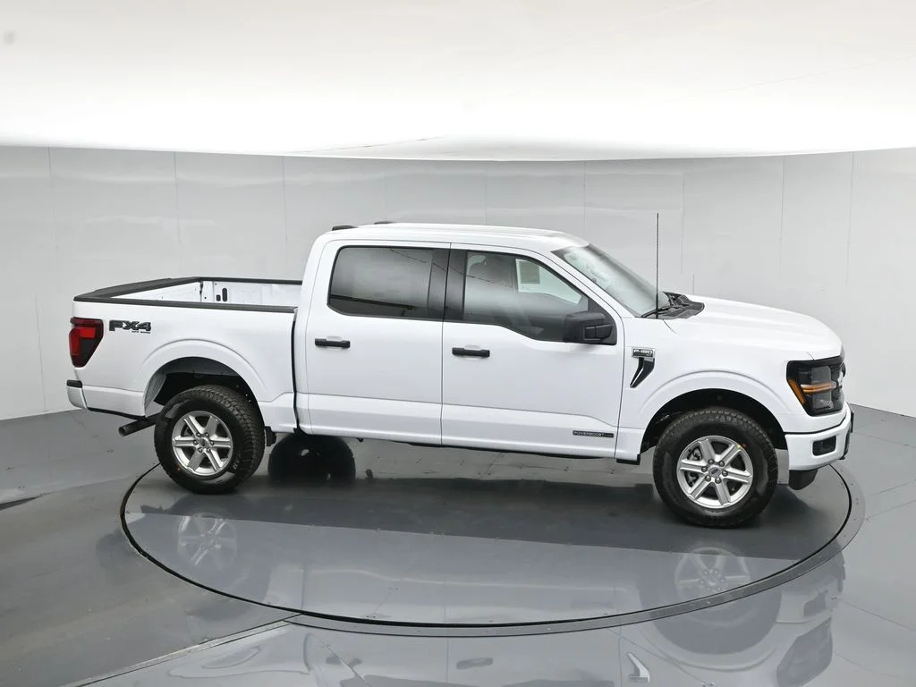 New 2026 Oxford White Ford XLT image 52