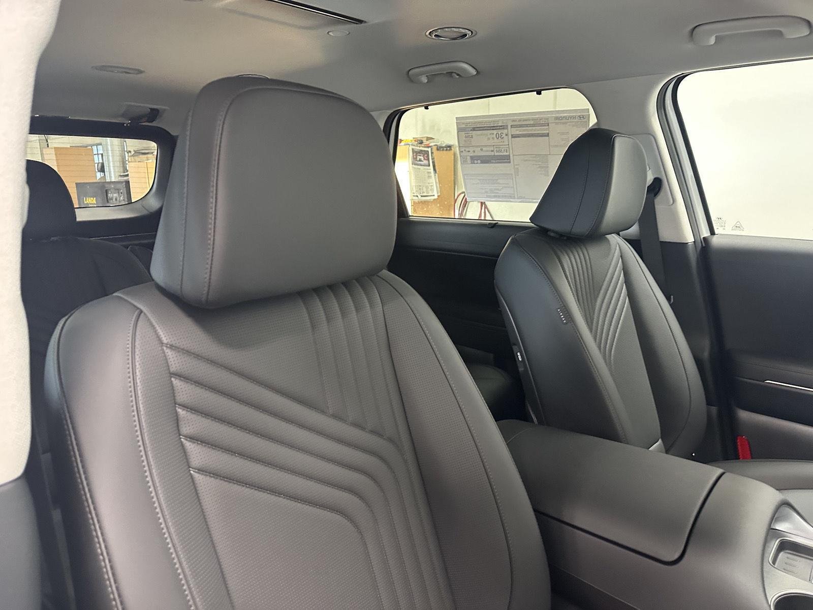 New 2027 Creamy White Pearl Hyundai SEL 7P image 28
