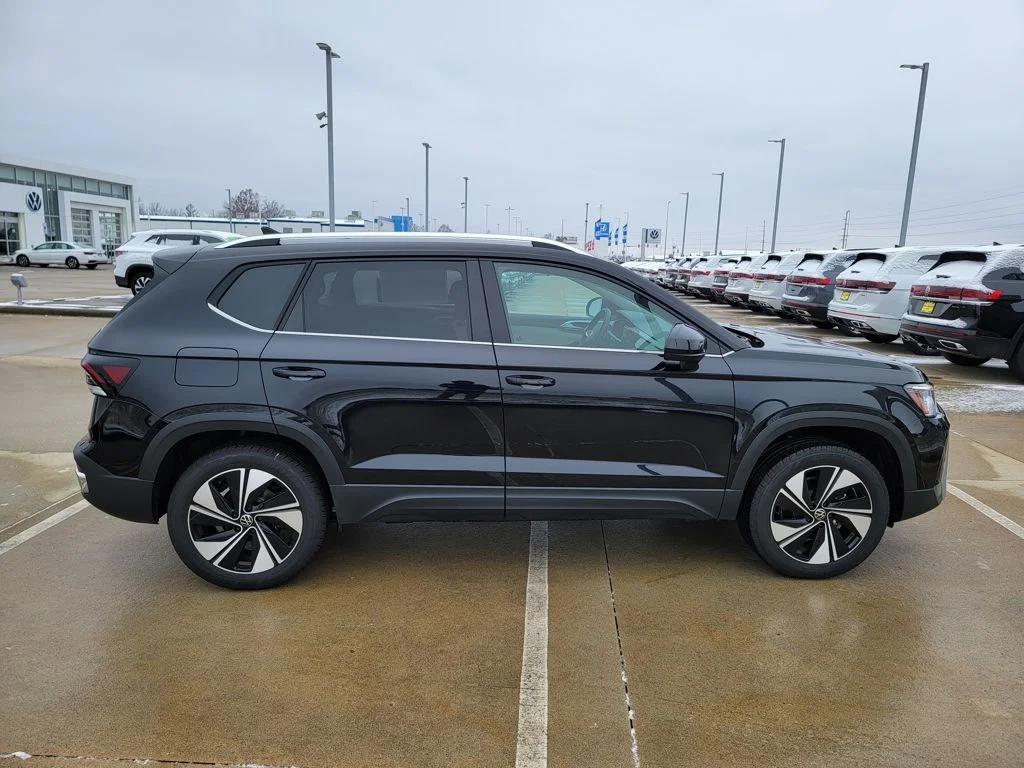 2026 Volkswagen Taos SE - Photo 10
