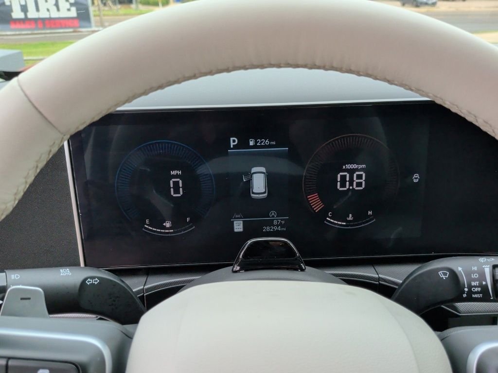 Used 2026 White Hyundai SEL image 17