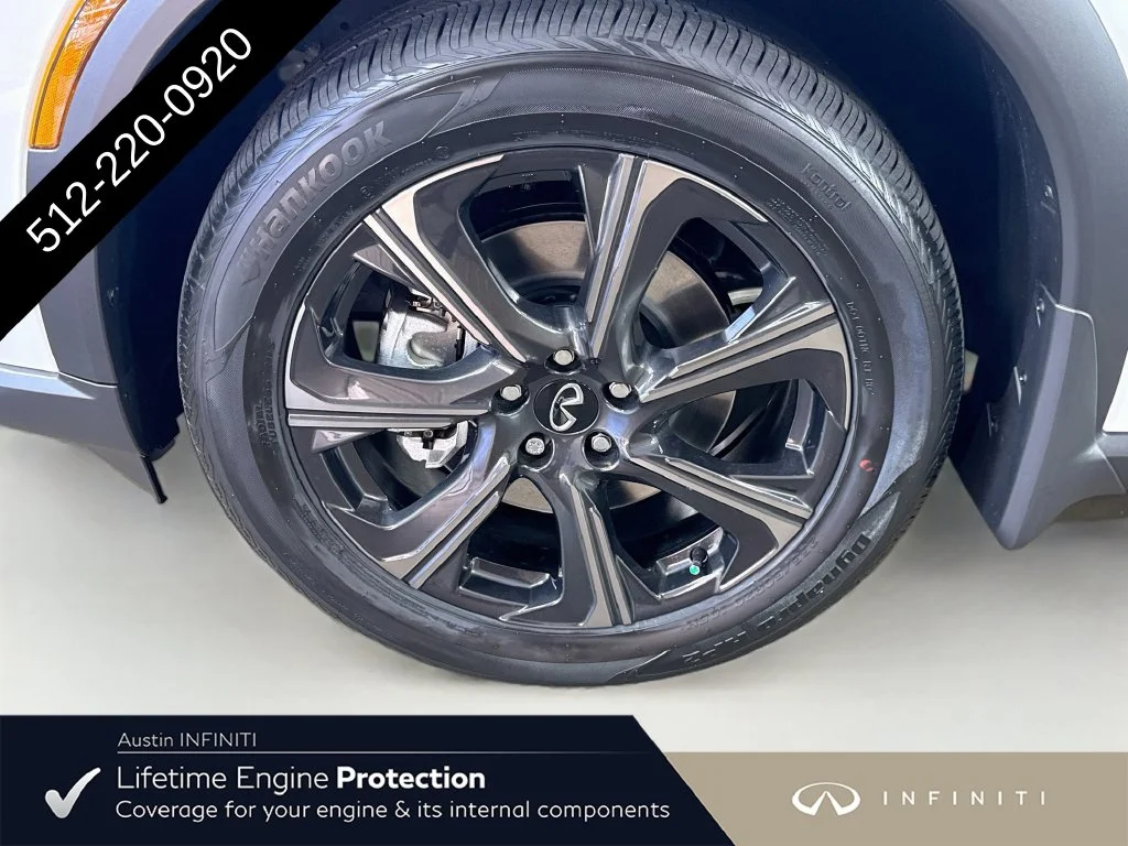 New 2027 White INFINITI Autograph image 43