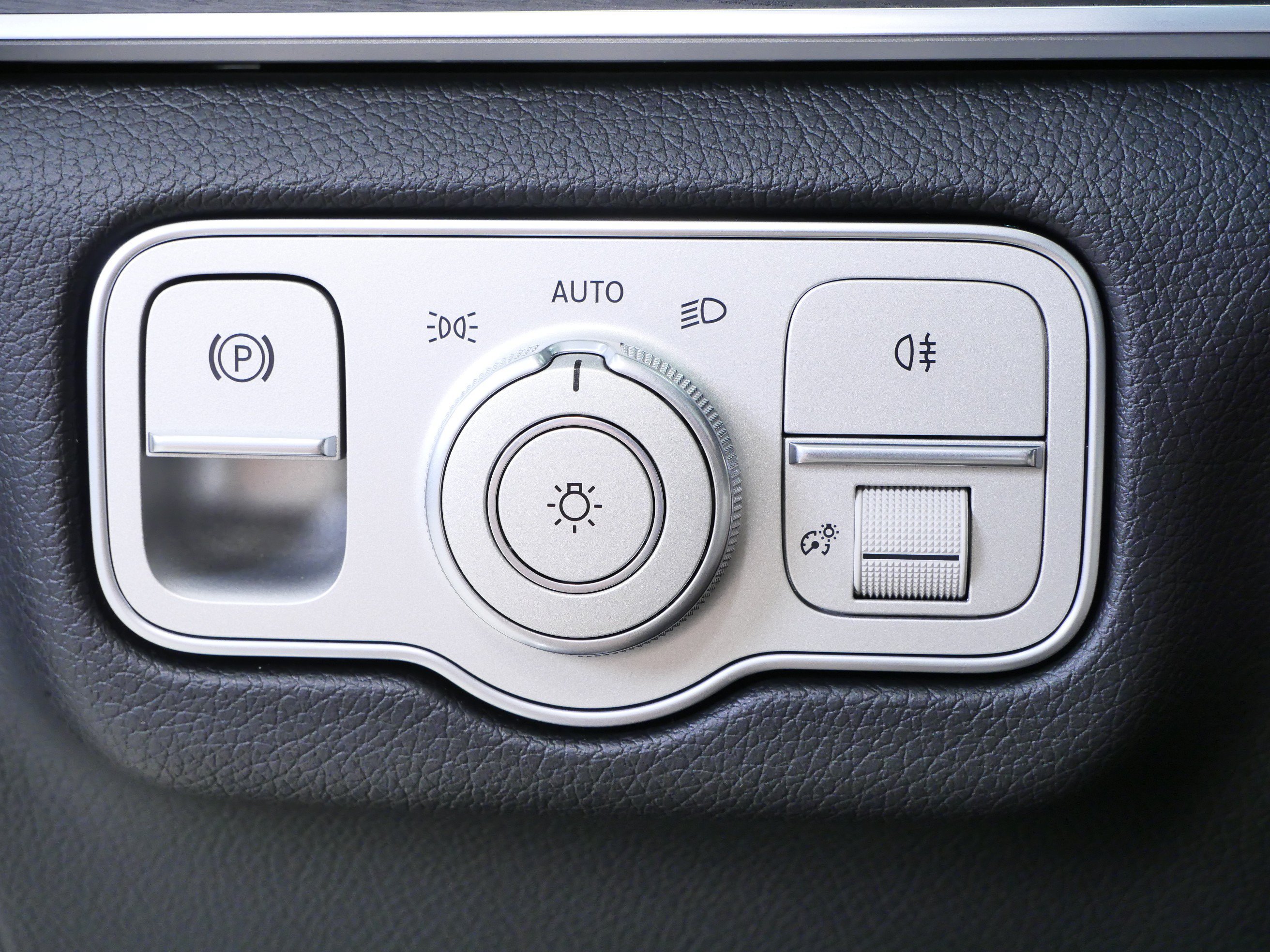 Used 2026 Black Mercedes-Benz GLE 350 image 24