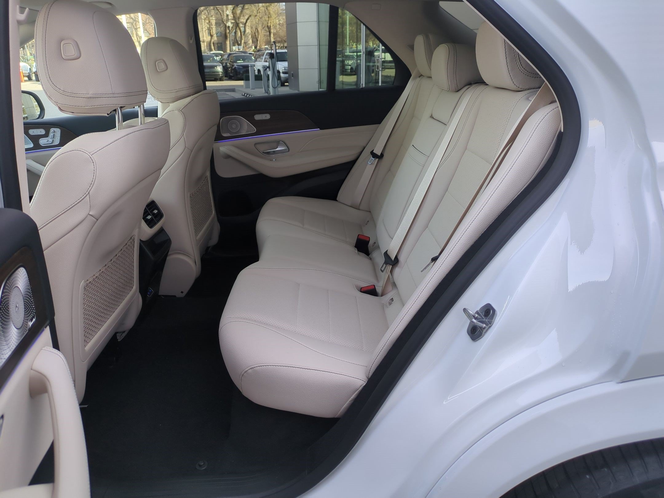 New 2026 Polar White Mercedes-Benz GLE 450 image 15