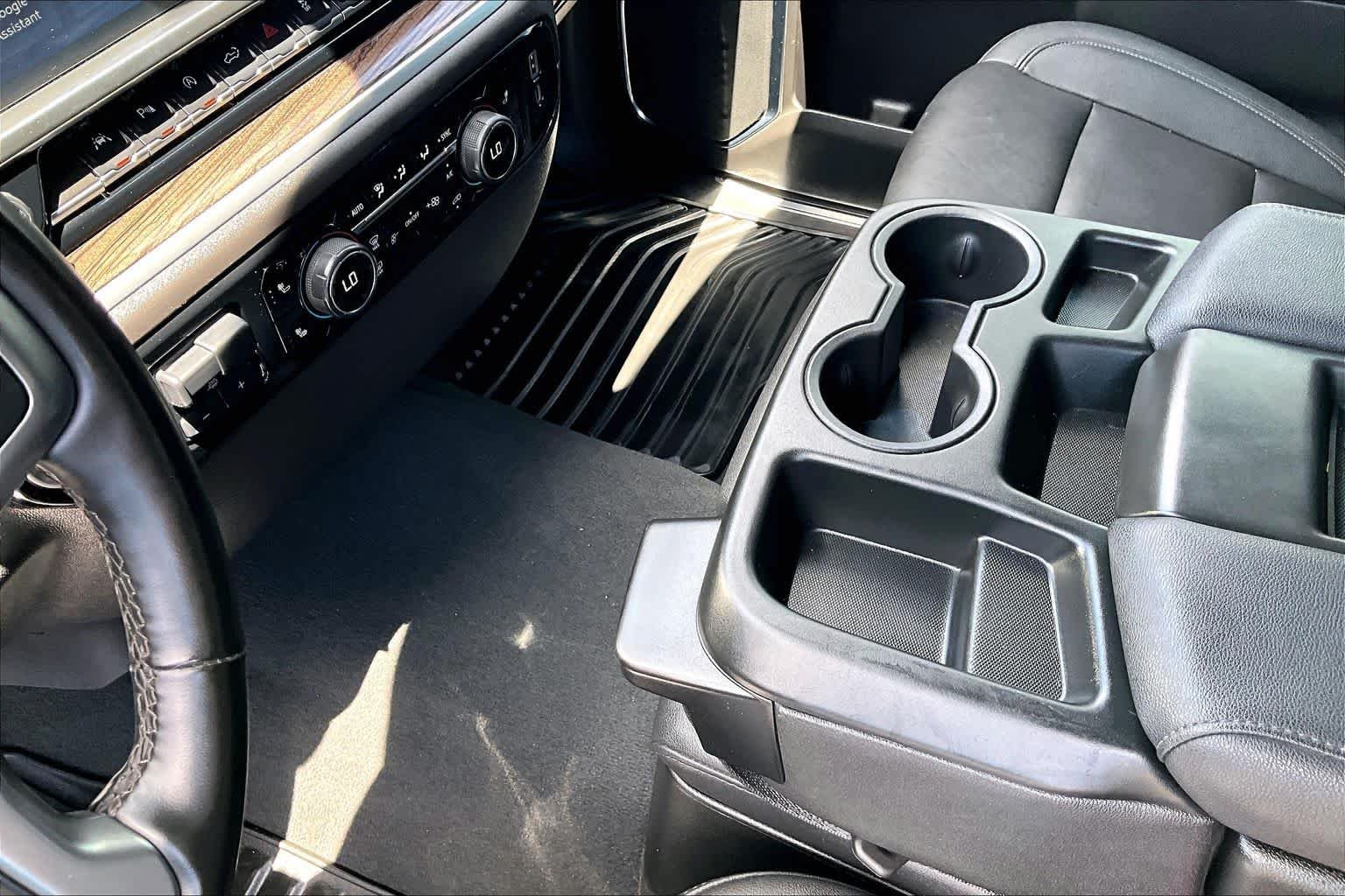 Used 2025 Cypress Gray Chevrolet LT image 17