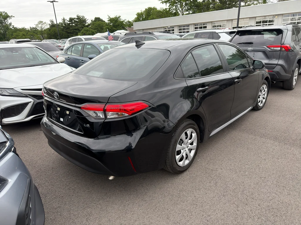 Used 2024 Midnight Black Metallic Toyota LE image 10