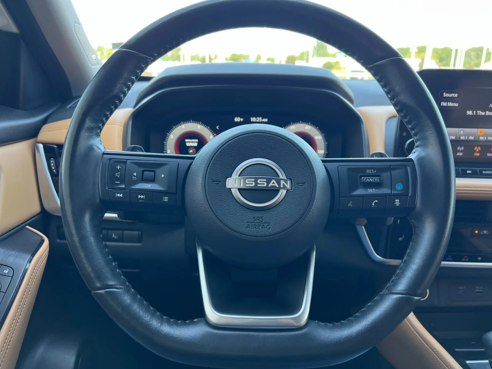 Used 2023 Pearl White Tricoat Nissan Platinum image 23