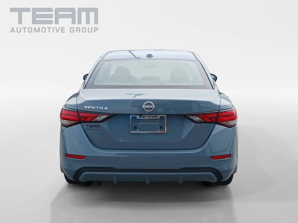 Used 2025 Gray Nissan SV image 6