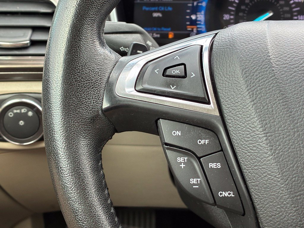Used 2018 Gold Ford SE image 14