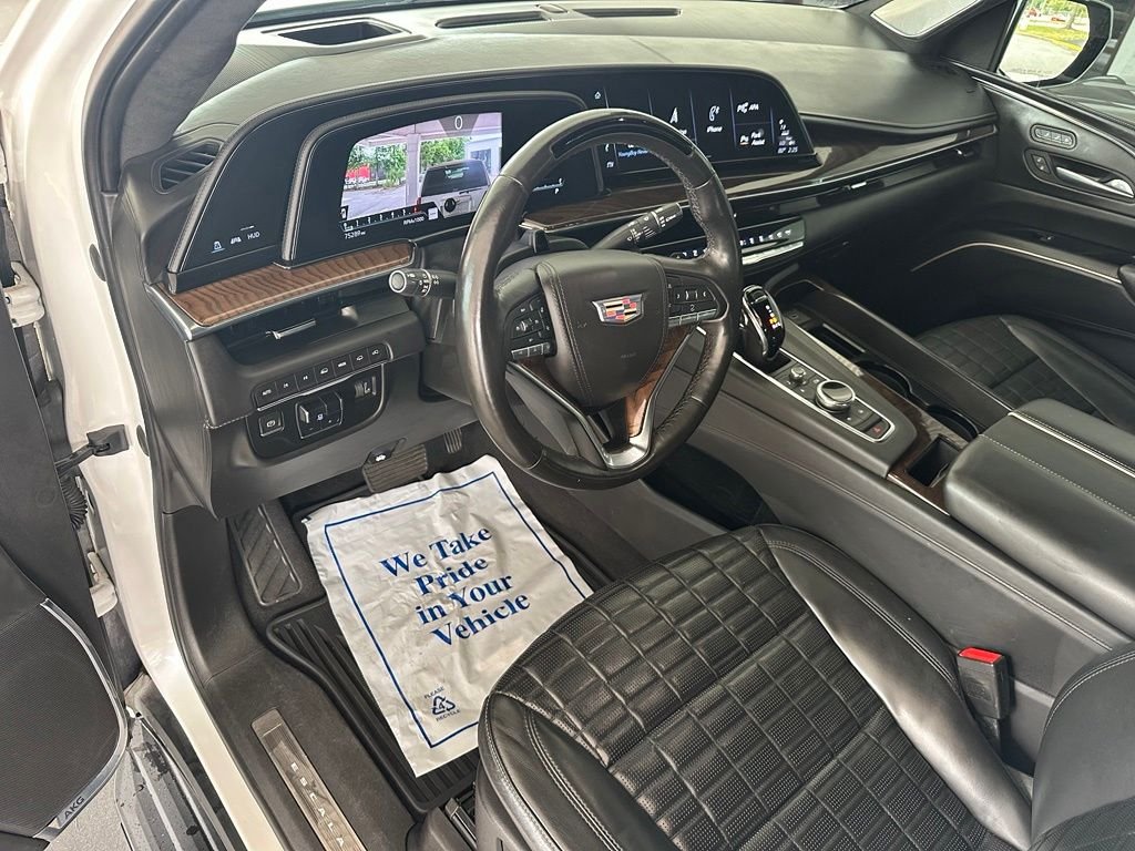 Used 2021 White Cadillac Sport Platinum image 11