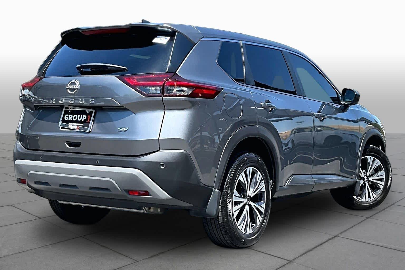 Used 2023 Gun Metallic Nissan SV image 13