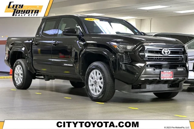 2025 Toyota Tacoma SR5