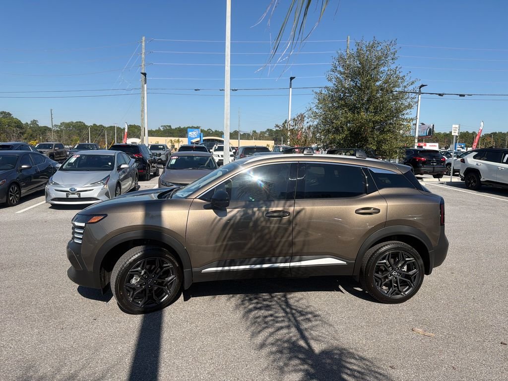 New 2026 Nissan Kicks SR 4D Sport Utility