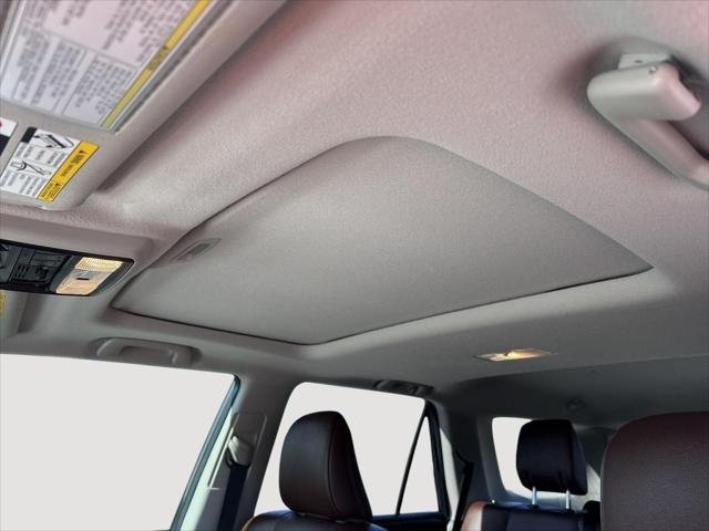 Certified Used 2021 MAGNETIC GRAY MET. Toyota  image 3