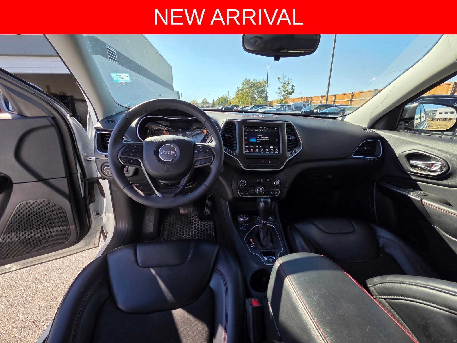 Used 2022 White Jeep Trailhawk image 10