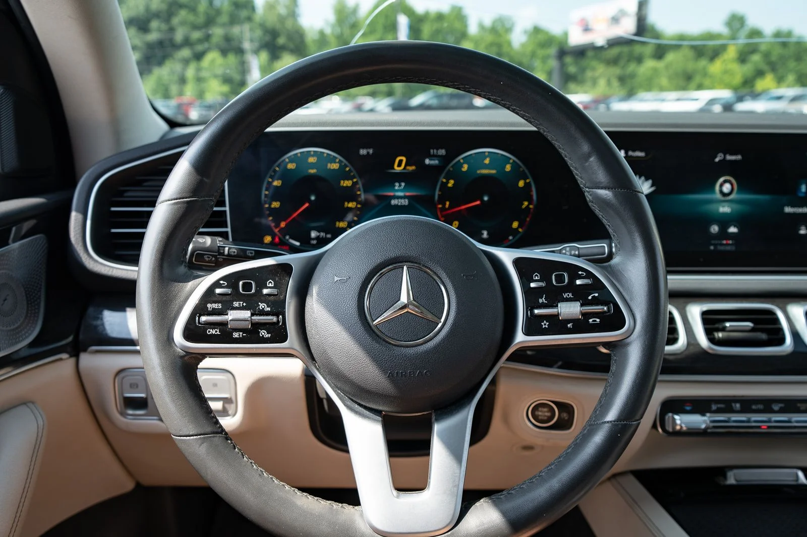 Used 2020 Silver Mercedes-Benz GLE 350 image 30