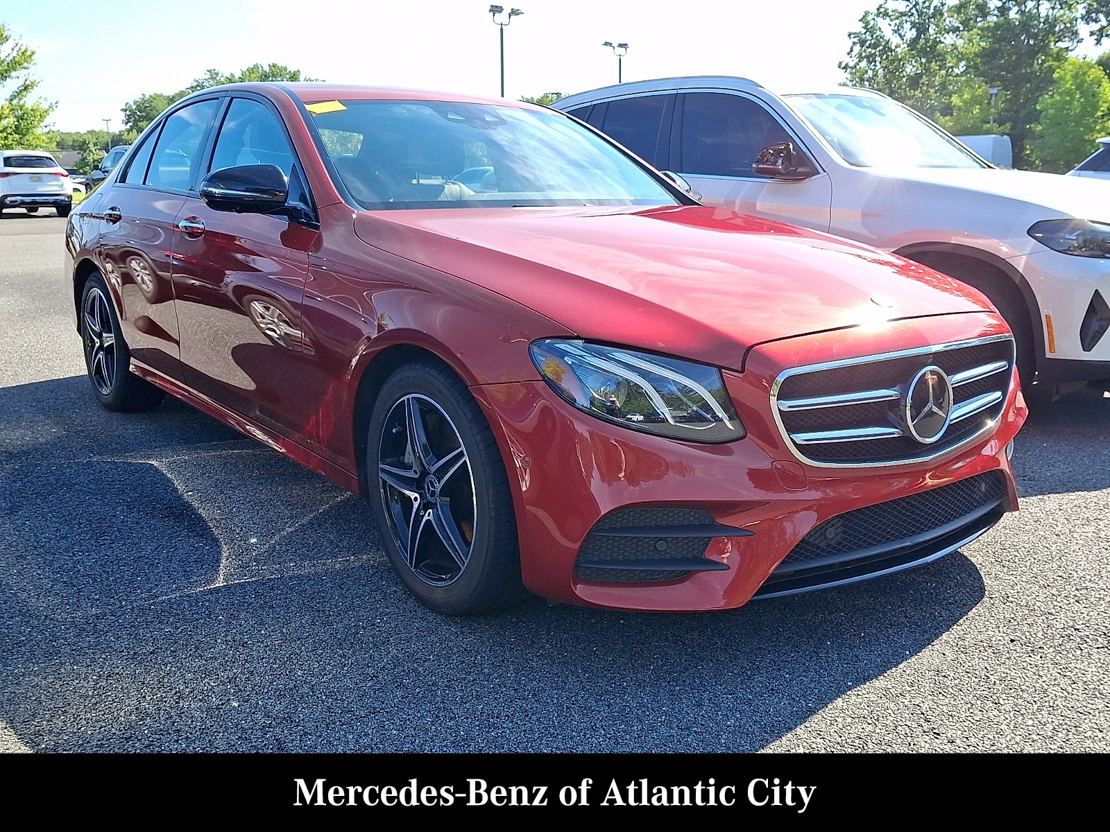 Used 2020 designo Cardinal Red Metallic Mercedes-Benz 4MATIC® image 1