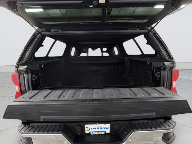 Used 2022 Black Chevrolet LTZ image 35