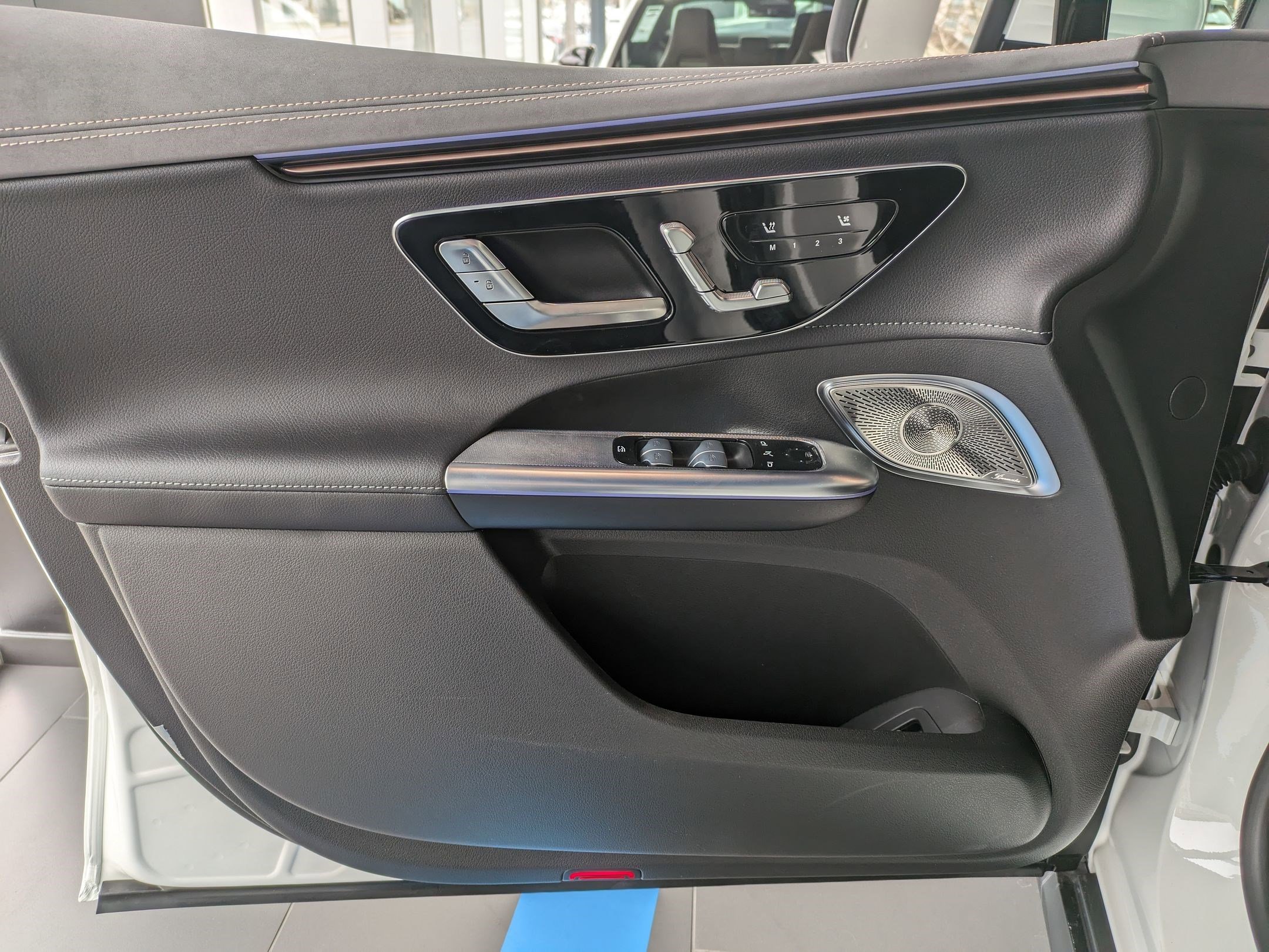 2025 Mercedes-Benz EQE SUV Base - Photo 9