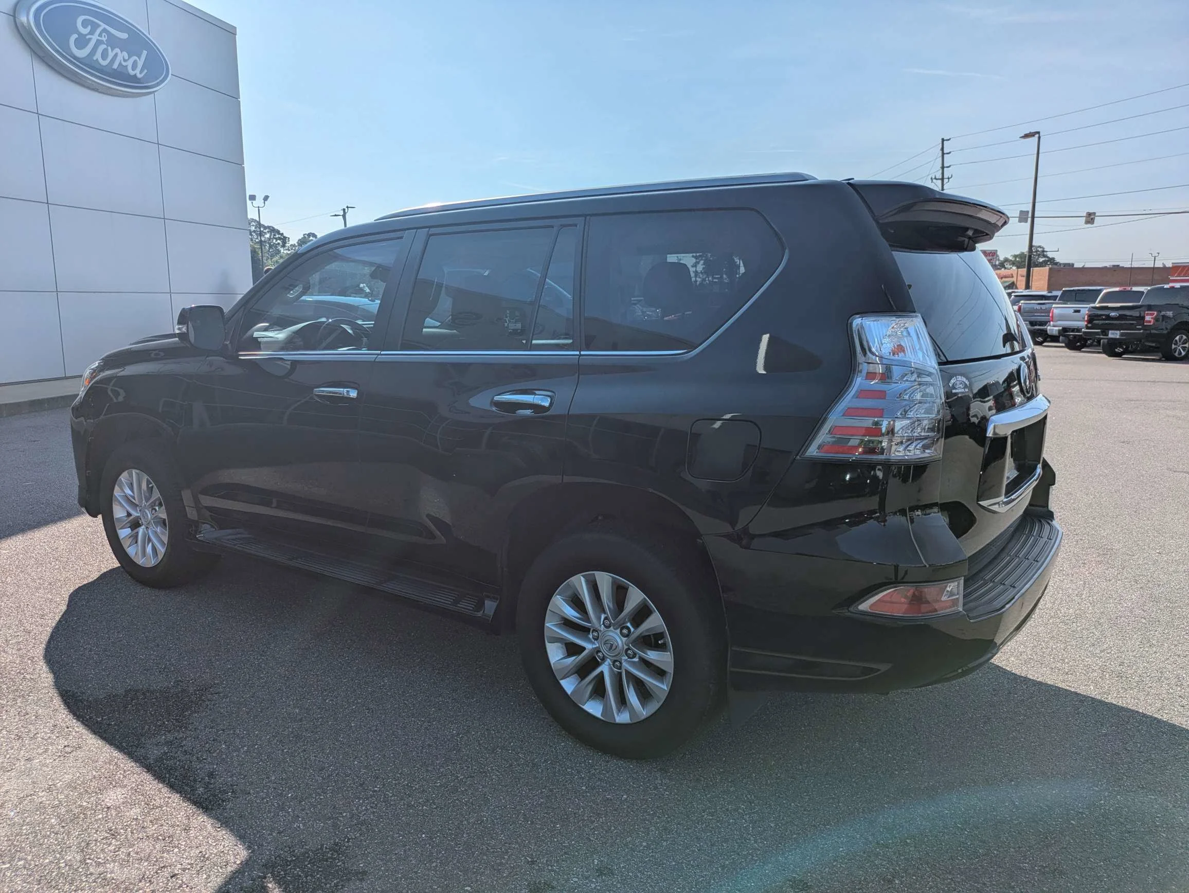 Used 2021 Black Onyx Lexus Premium Pkg w/Leather, Moonroof, Safety + System, & 3rd Row Seat image 6